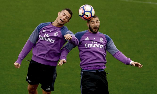 Telediario 1 - Zidane defiende a la 'BBC' y no cree que le falte regularidad