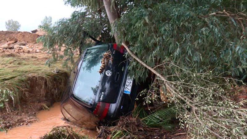 Un vecino de Dos Hermanas fallece al intentar atravesar un arroyo