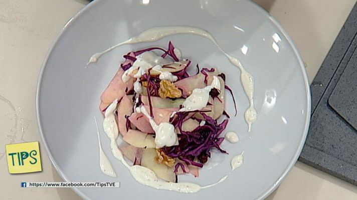 RTVE Cocina - Ensalada de manzana, nueces y pasas