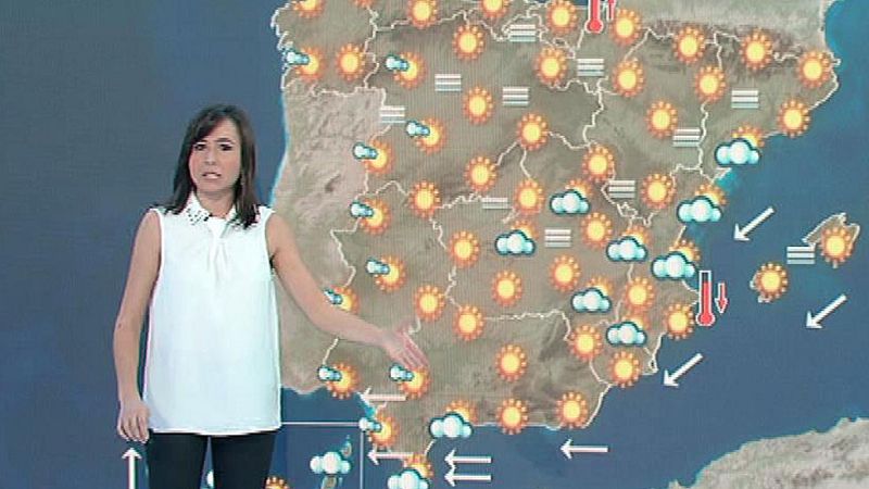 Lluvias en islas Canarias orientales y levante fuerte en el Estrecho