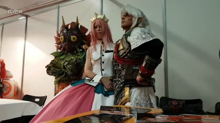  - Aprendiendo con TWIN cosplay