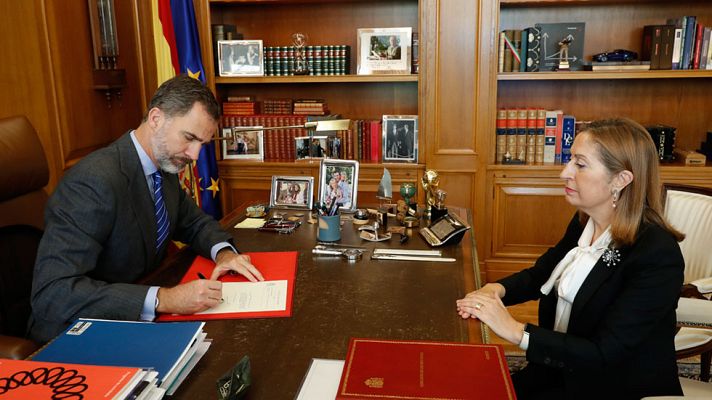Telediario 1 - Felipe VI firma el Real Decreto nombrando presidente Rajoy