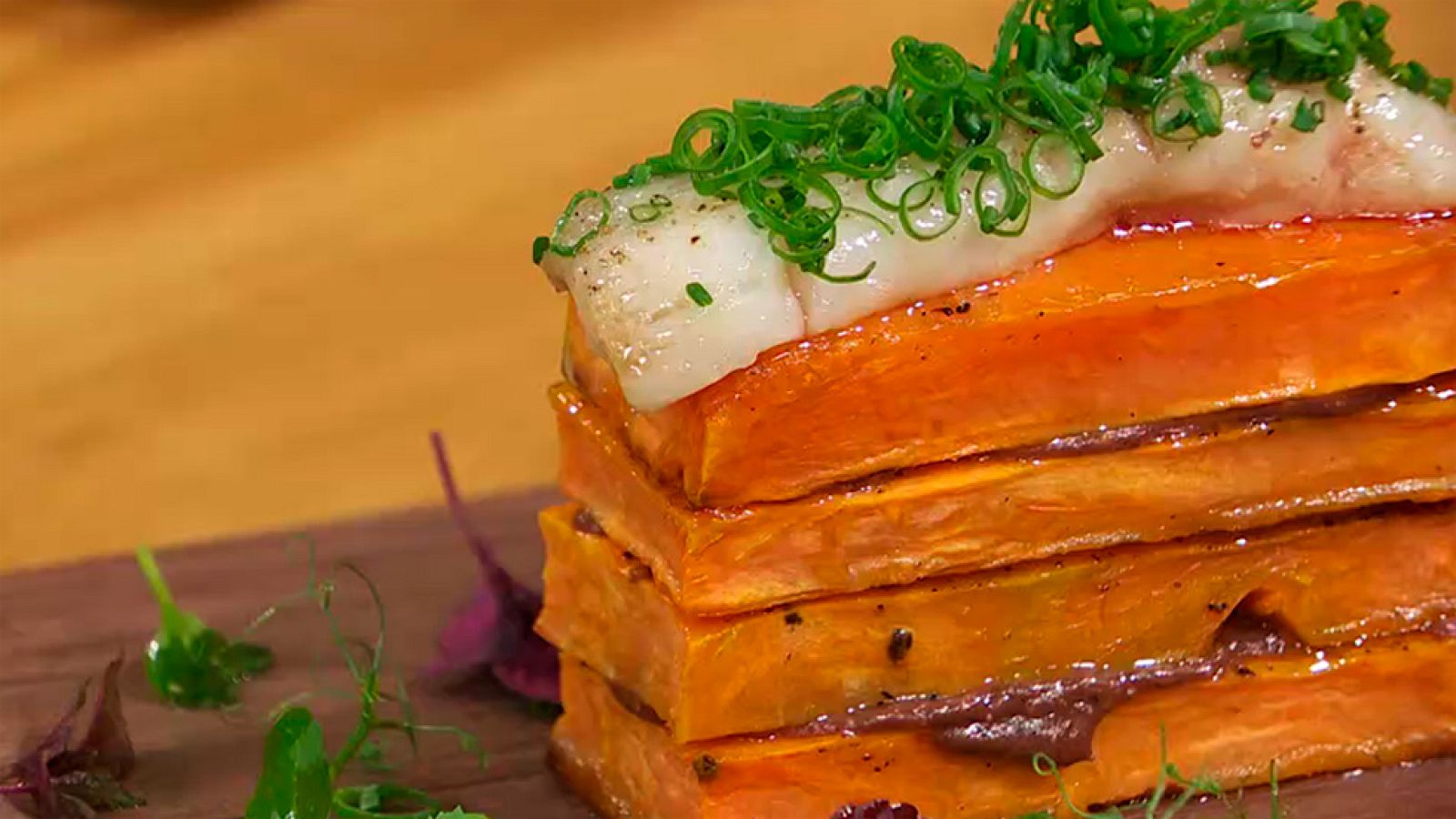 Receta de boniato al horno con morcilla y tuétano