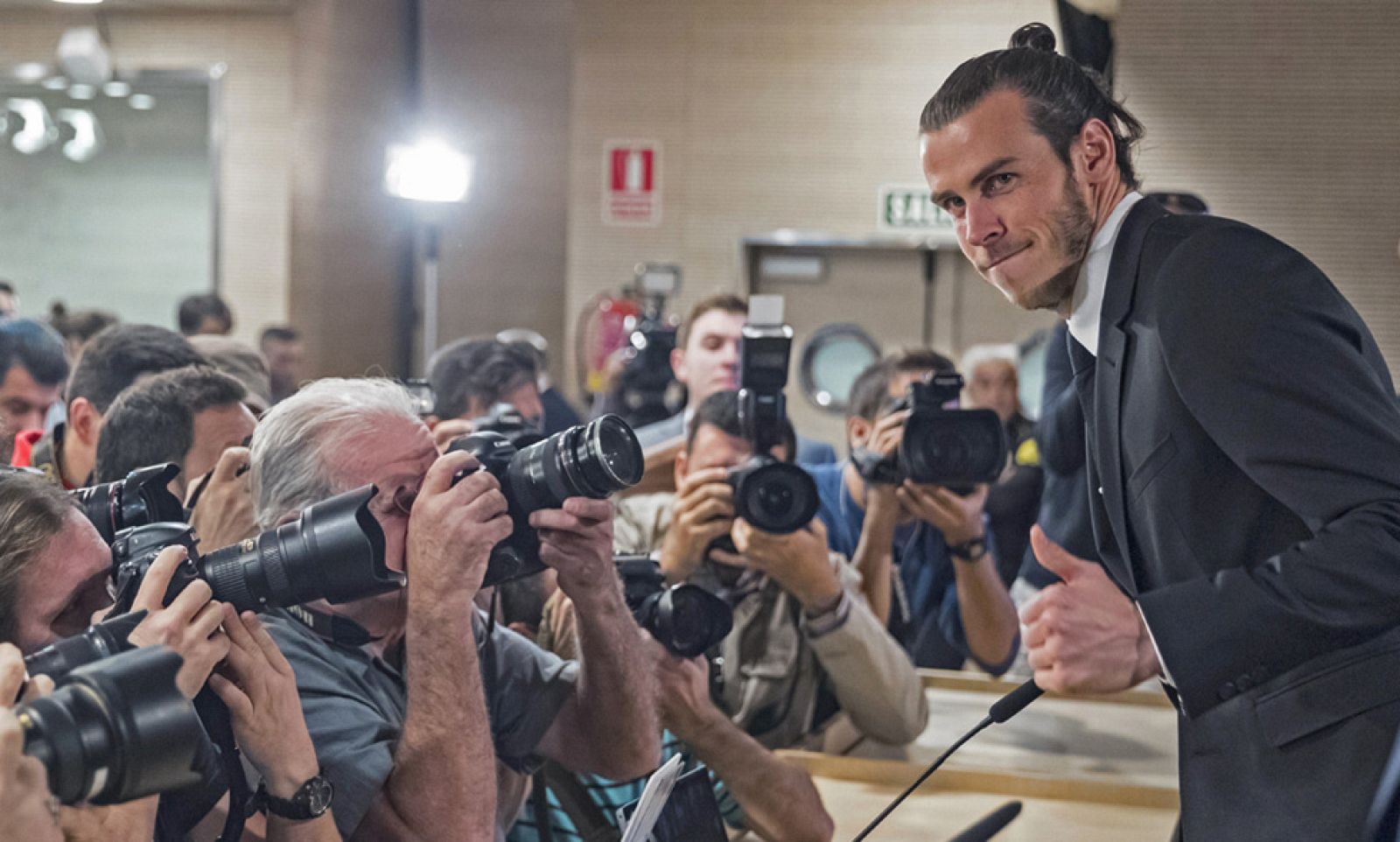 Bale: "Mi renovación es otro sueño hecho realidad" | Ver