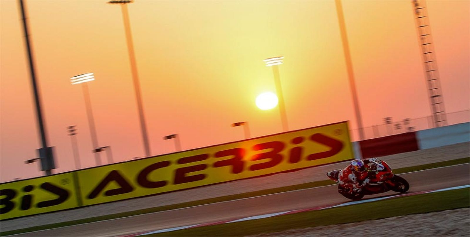 WorldSBK 2016. Ronda de Catar. Highlights - ver ahora