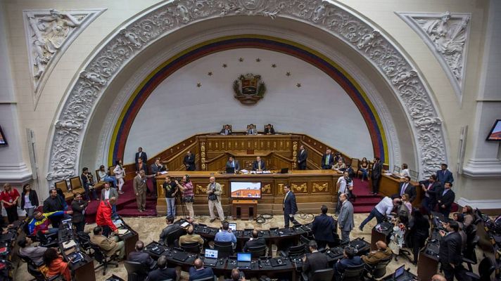 Telediario 1 - El Parlamento de Venezuela pospone la determinación de responsabilidad política de Maduro
