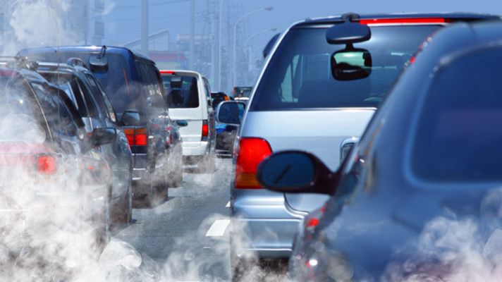 Telediario 1 - El aire contaminado es capaz de agudizar enfermedades ya de por sí graves