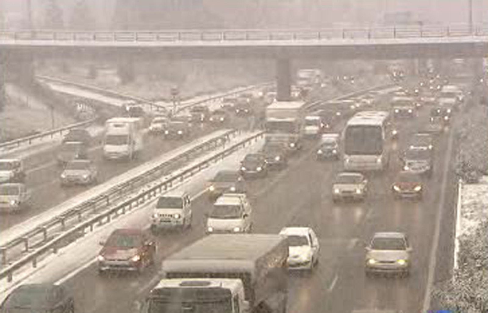 Ha sido caótico circular por el centro y por los accesos a Madrid | Ver