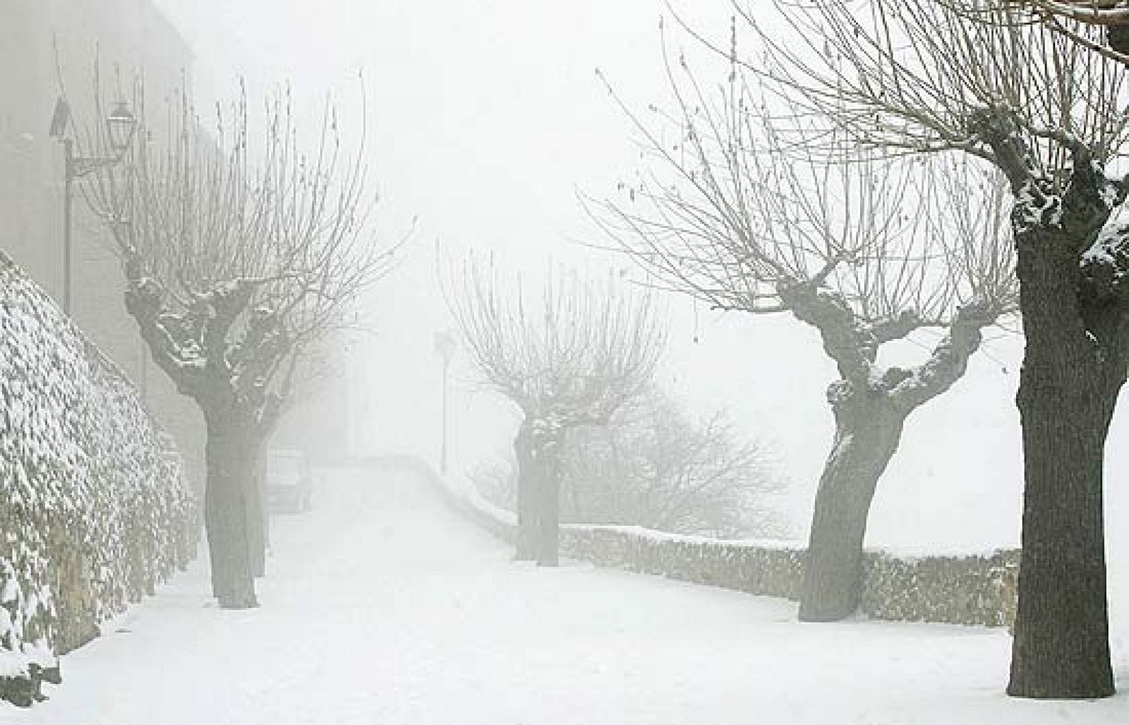 El temporal de frío y nieve siberiano ha recorrido la península y seguirá activo hasta el domingo.
