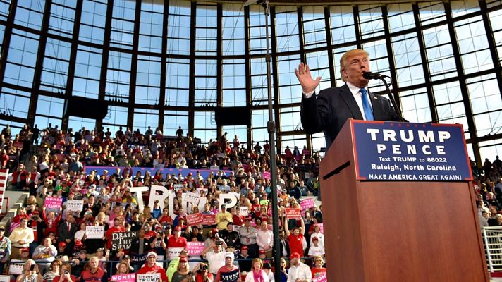 Telediario 1 - Los candidatos a la Casa Blanca apuran sus opciones en el último día de campaña