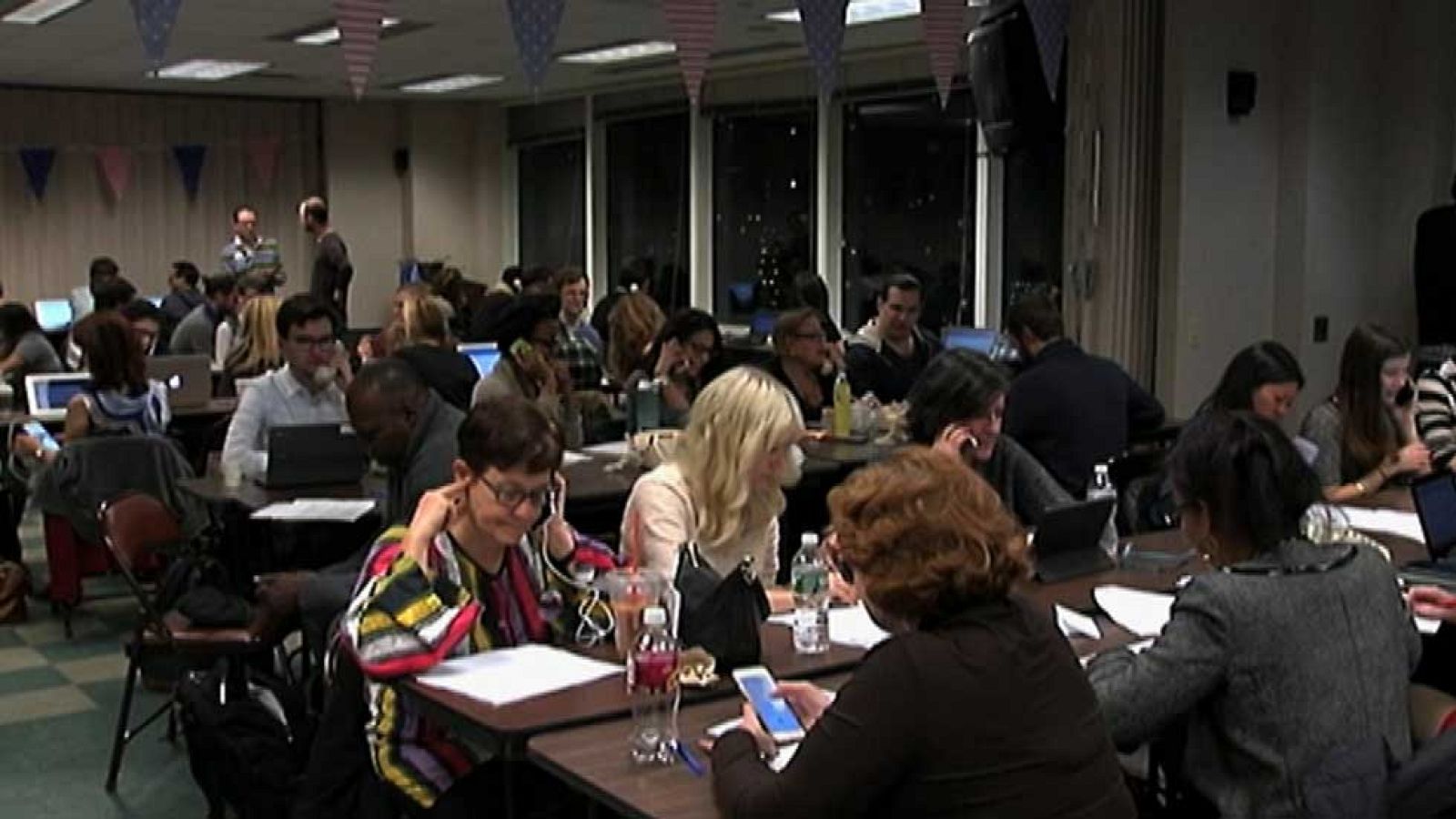 El miedo y el rechazo al adversario movilizan a los voluntarios