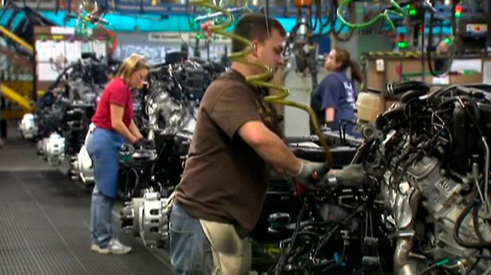 Telediario 1 - El mundo empresarial está a favor de Hillary Clinton