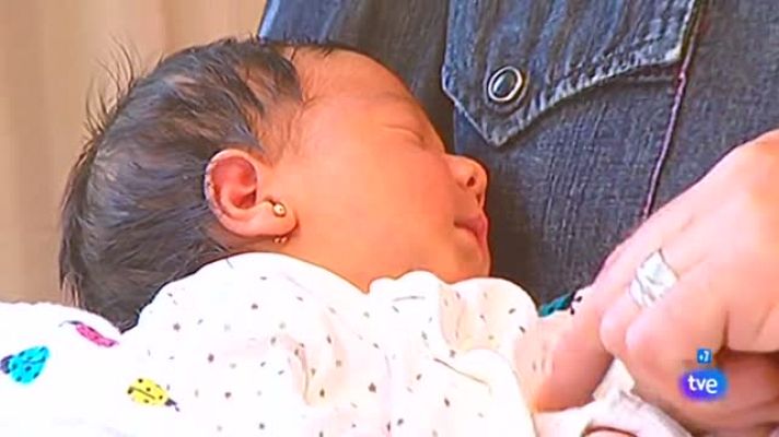 La mañana - Emocionante parto en el agua