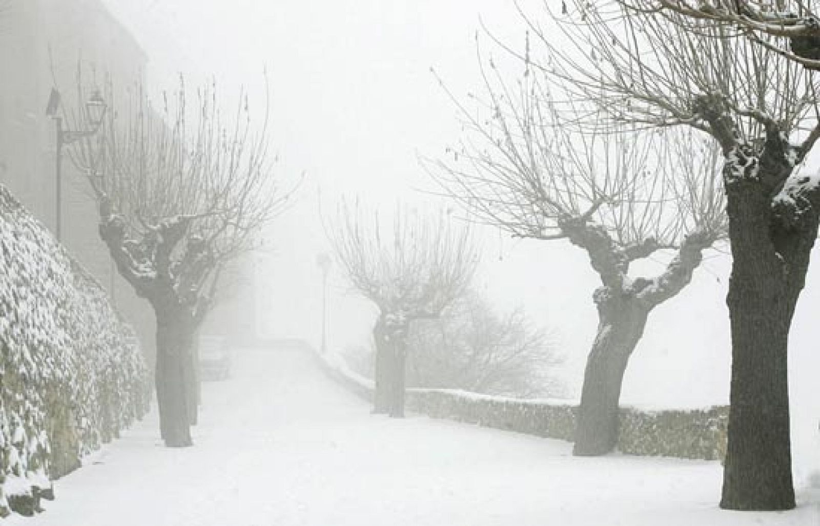 Hasta diez provincias mantienen la alerta naranja por riesgo de nevadas y temperaturas mínimas, según la Agencia Estatal de Metereología.