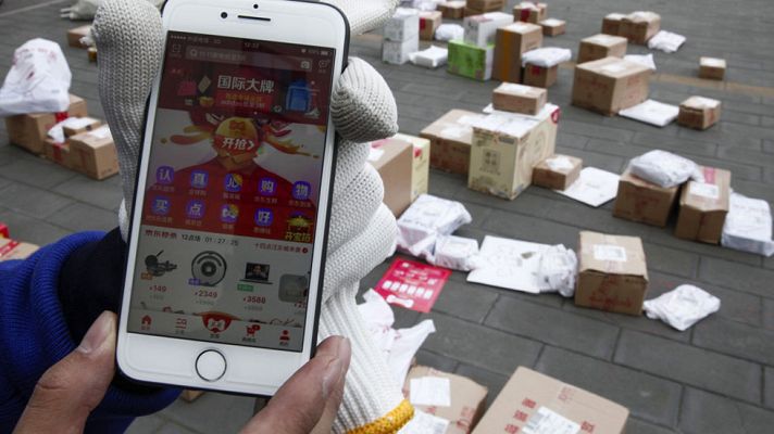 Telediario 1 - Hoy es el día del Soltero, la celebración más grande en el mundo del comercio on line