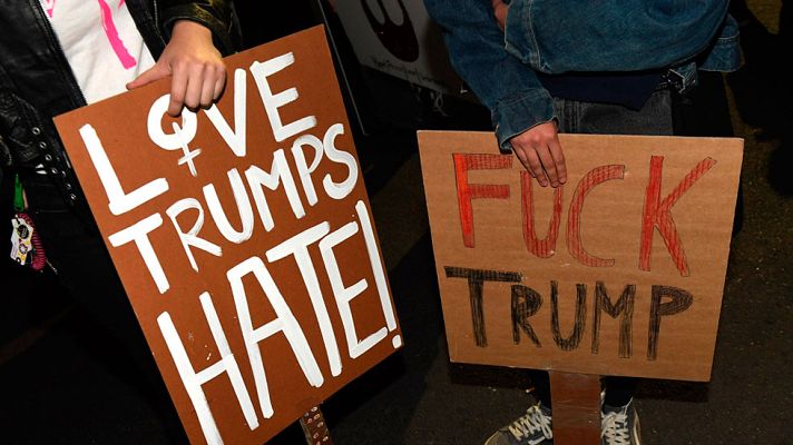 Telediario 1 - Miles de personas muestran su rechazo a Trump