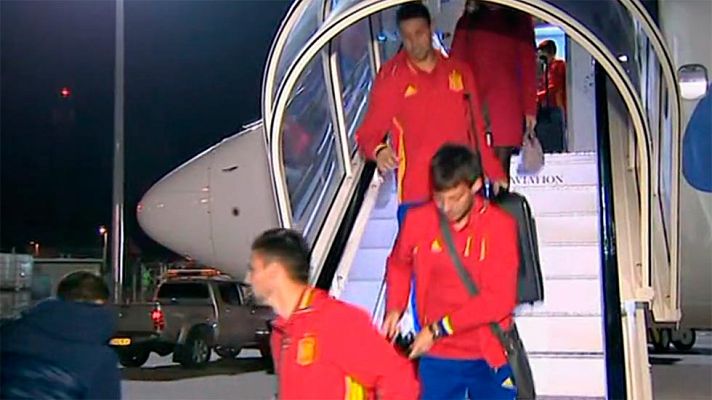 Telediario 1 - La selección española llega a Londres para el amistoso en Wembley