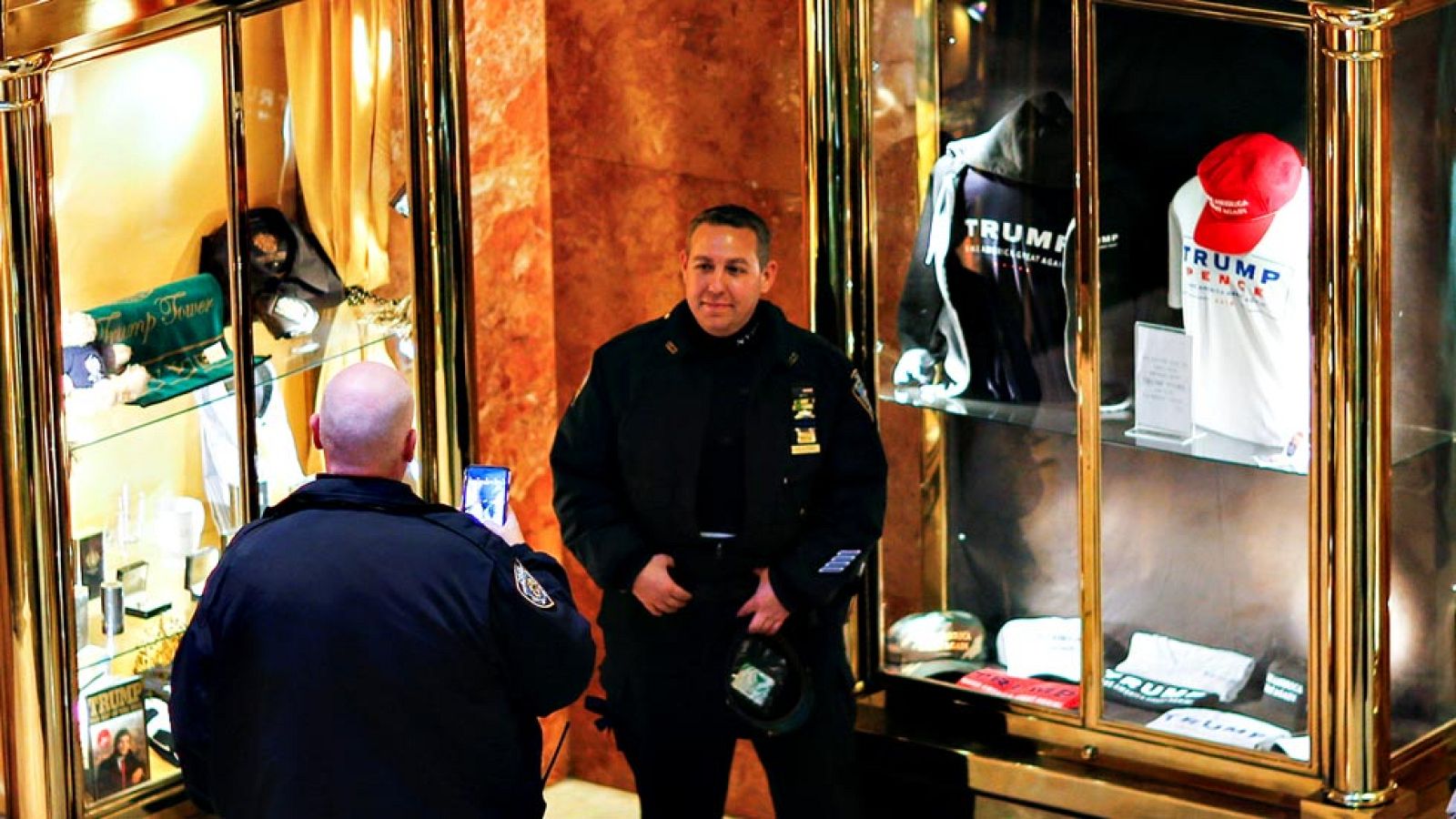 La Torre Trump de Nueva York, blindada por las fuerzas de seguridad