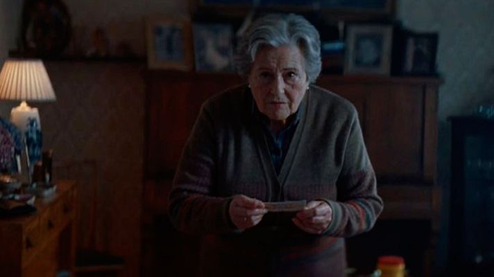 Telediario 1 - La historia de Carmina, protagonista del anuncio de la Lotería de Navidad de este año