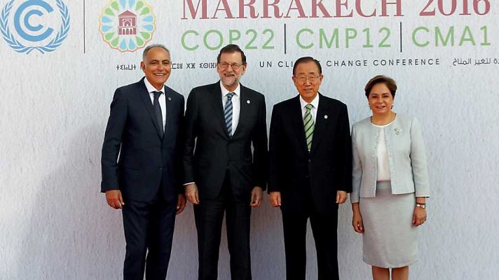 La tarde en 24h - La hora del debate en 24 h. - 15/11/16