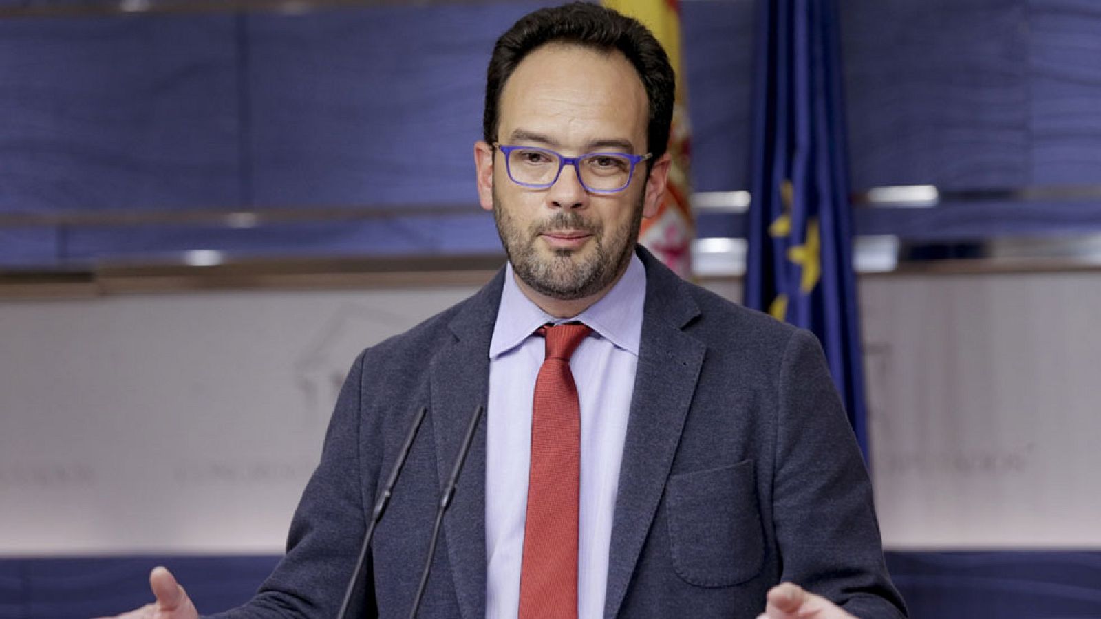 Hernando cree que habrá "razonables consecuencias" para los diputados díscolos