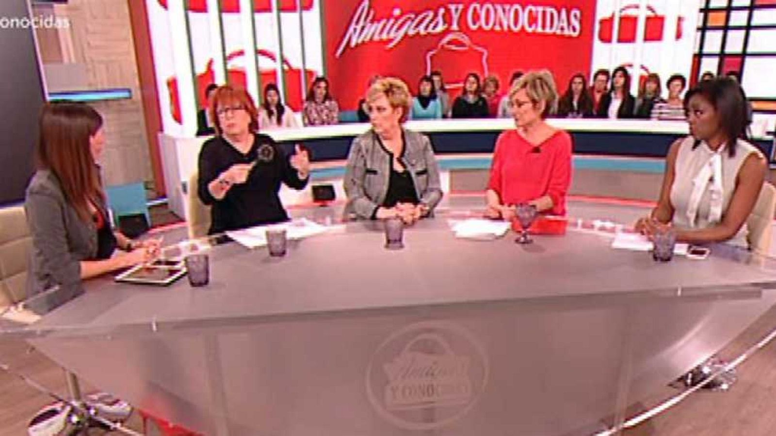 Amigas y conocidas - 17/11/16 - ver ahora