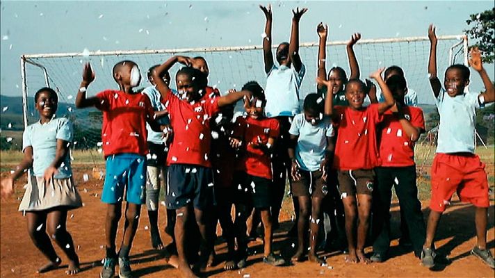 Telediario 1 - El Barça y UNICEF celebran su décimo aniversario