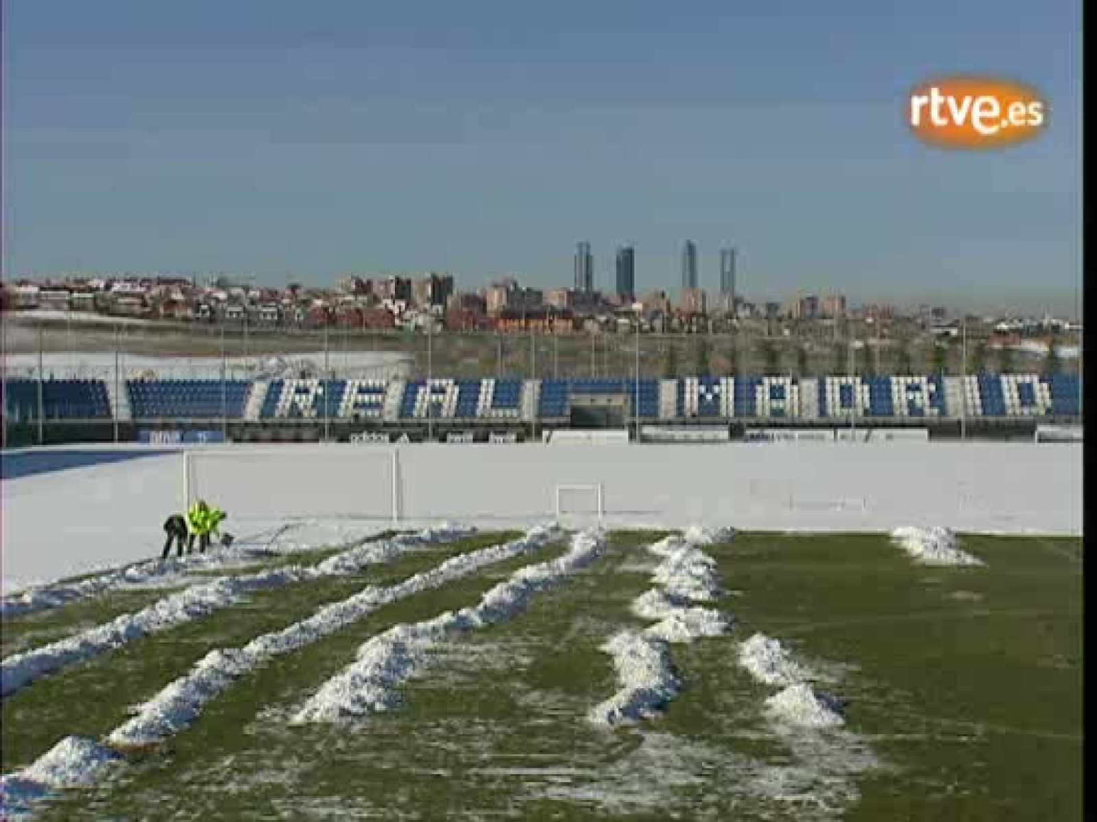 La nieve sigue en Valdebebas | Ver