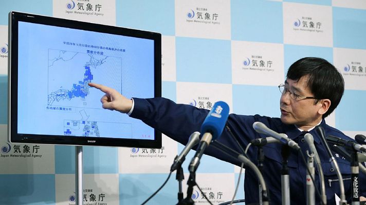 Telediario 1 - Un fuerte terremoto de 7,4 sacude la costa este de Japón