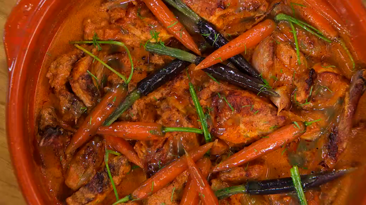 RTVE Cocina - Receta de conejo asado con zanahorias