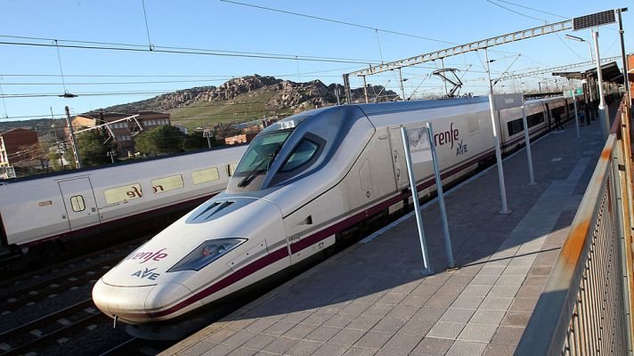 Telediario 1 - Las españolas Talgo y CAF se disputan el 'macrocontrato' del AVE de Renfe