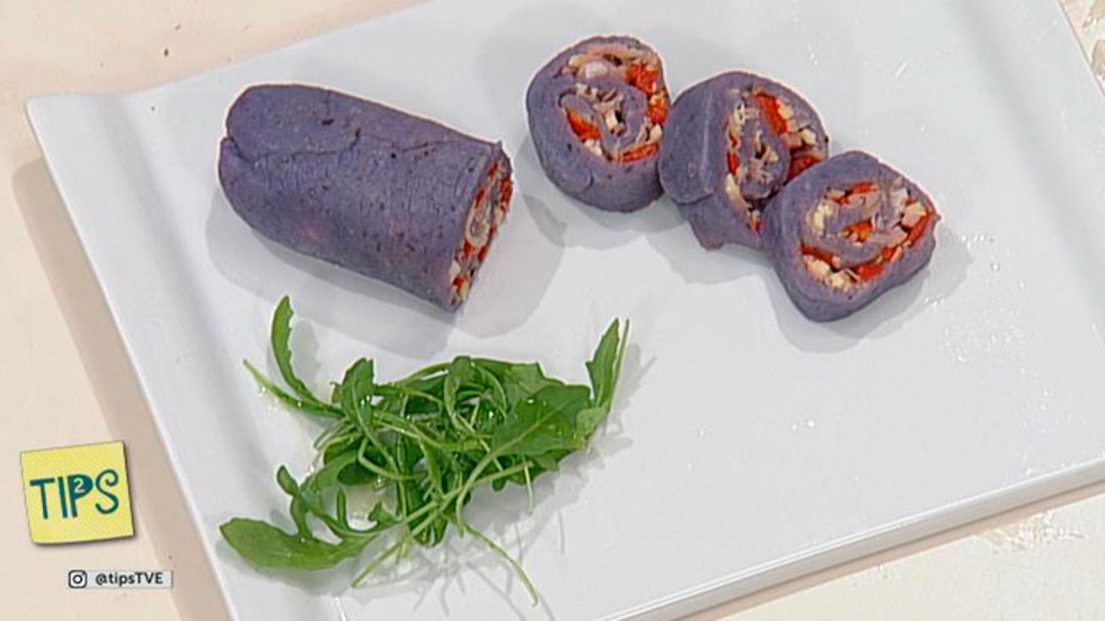 TIPS - Cocina - Rulo morado de jamón y queso