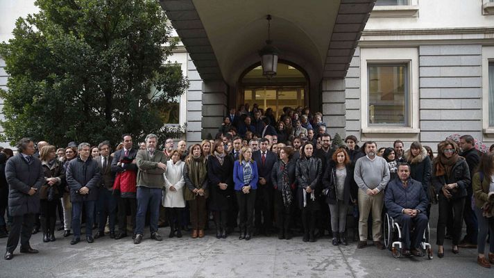 Telediario 1 - Rajoy hace un llamamiento para seguir combatiendo la violencia de género
