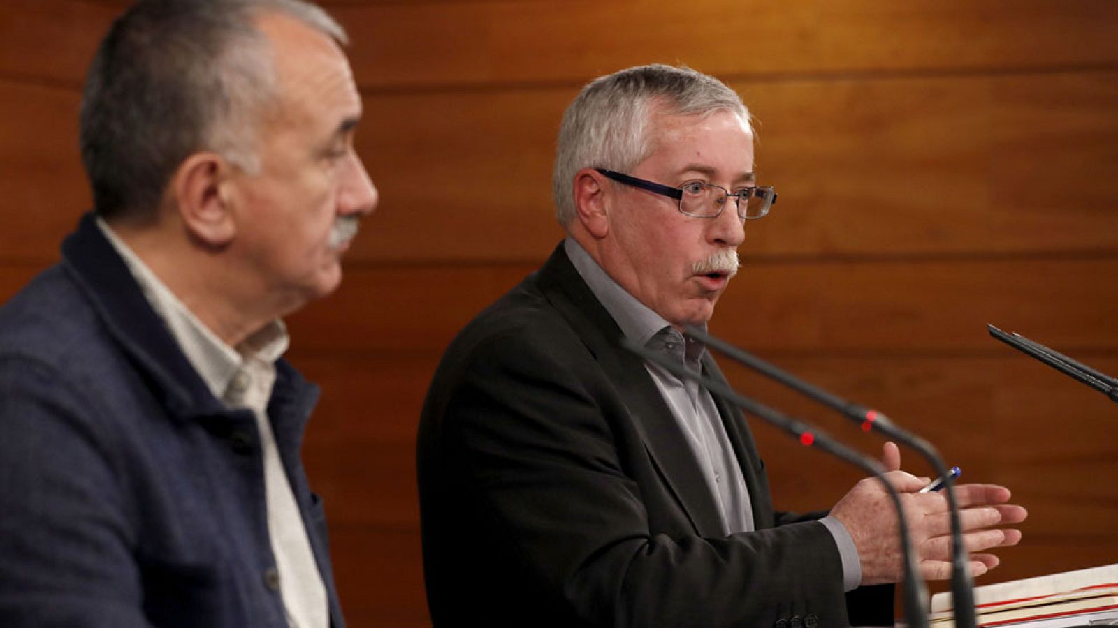 Los sindicatos anuncian movilizaciones y el Gobierno les pide que den una oportunidad a la negociación