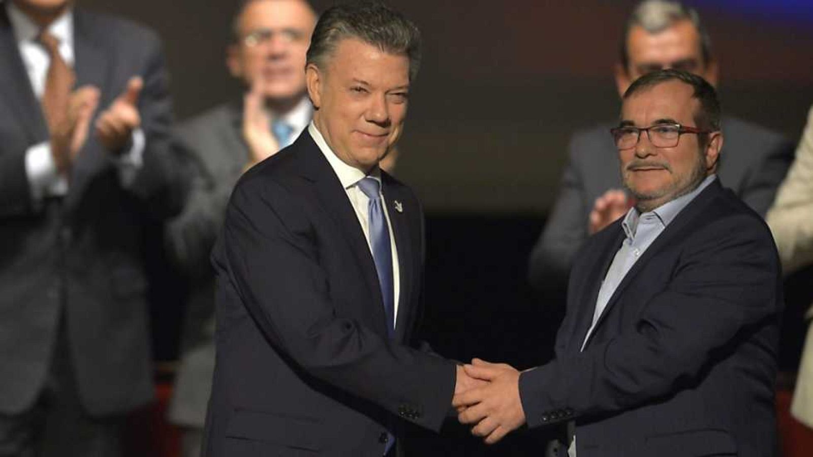 Latinoamérica en 24 horas - 25/11/16 - ver ahora