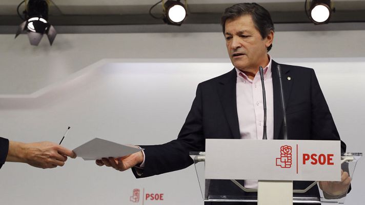 Telediario 1 - El PSOE abre la puerta a facilitar el techo de gasto pero no los presupuestos