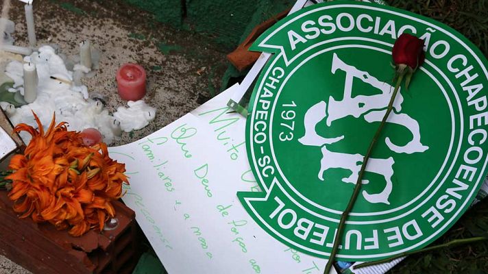 Telediario 1 - Telediario 2 en 4' - 29/11/16