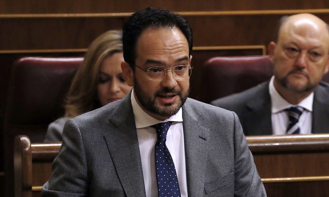Informativo 24h - Rajoy defiende la "independencia de RTVE" y dice que el reto es "adaptarse a cambios"