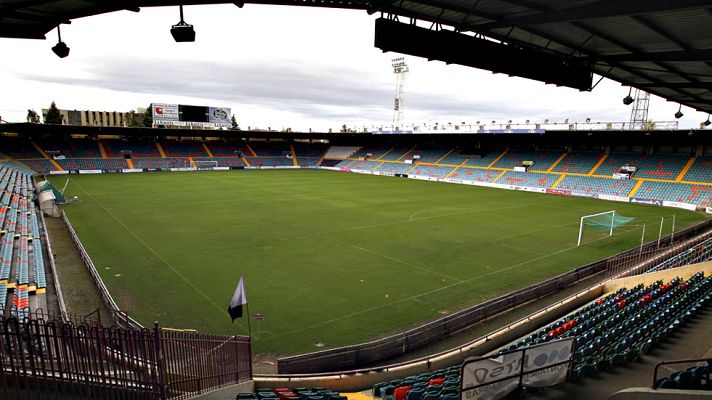 Telediario 1 - El Helmántico de Salamanca volverá a sentir fútbol gracias al Guijuelo y al Atlético