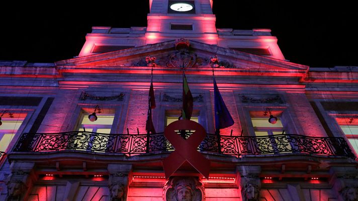 Telediario 1 - Ocho de cada diez seropositivos no revelan su condición por miedo