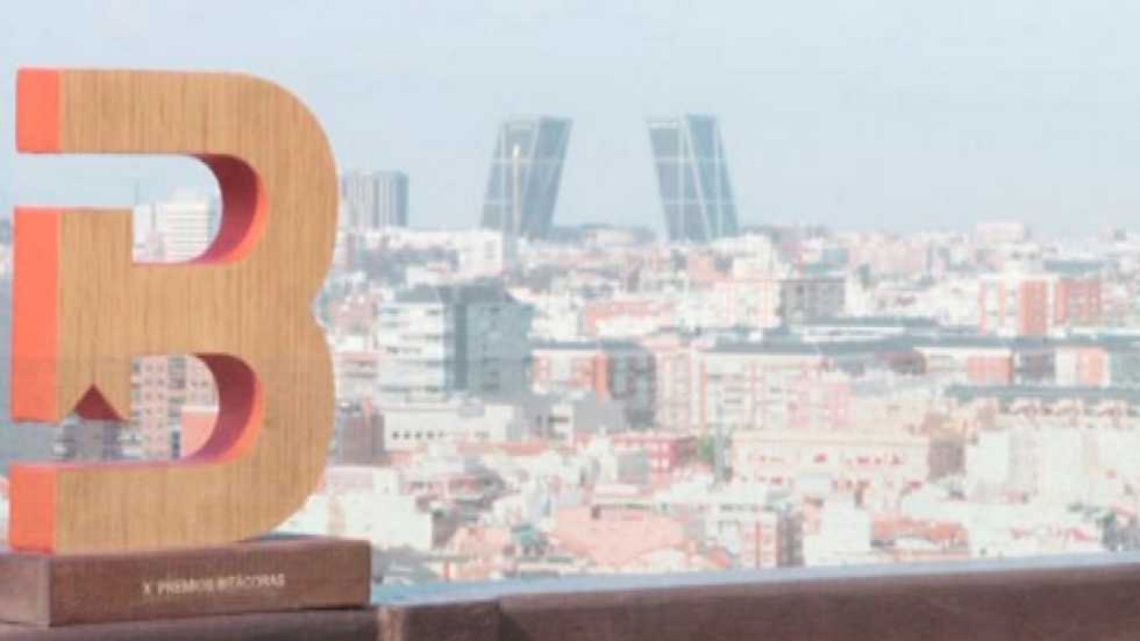 Cámara abierta 2.0 - Premios Bitácoras, Roberto Enríquez, N. Picqout - ver ahora