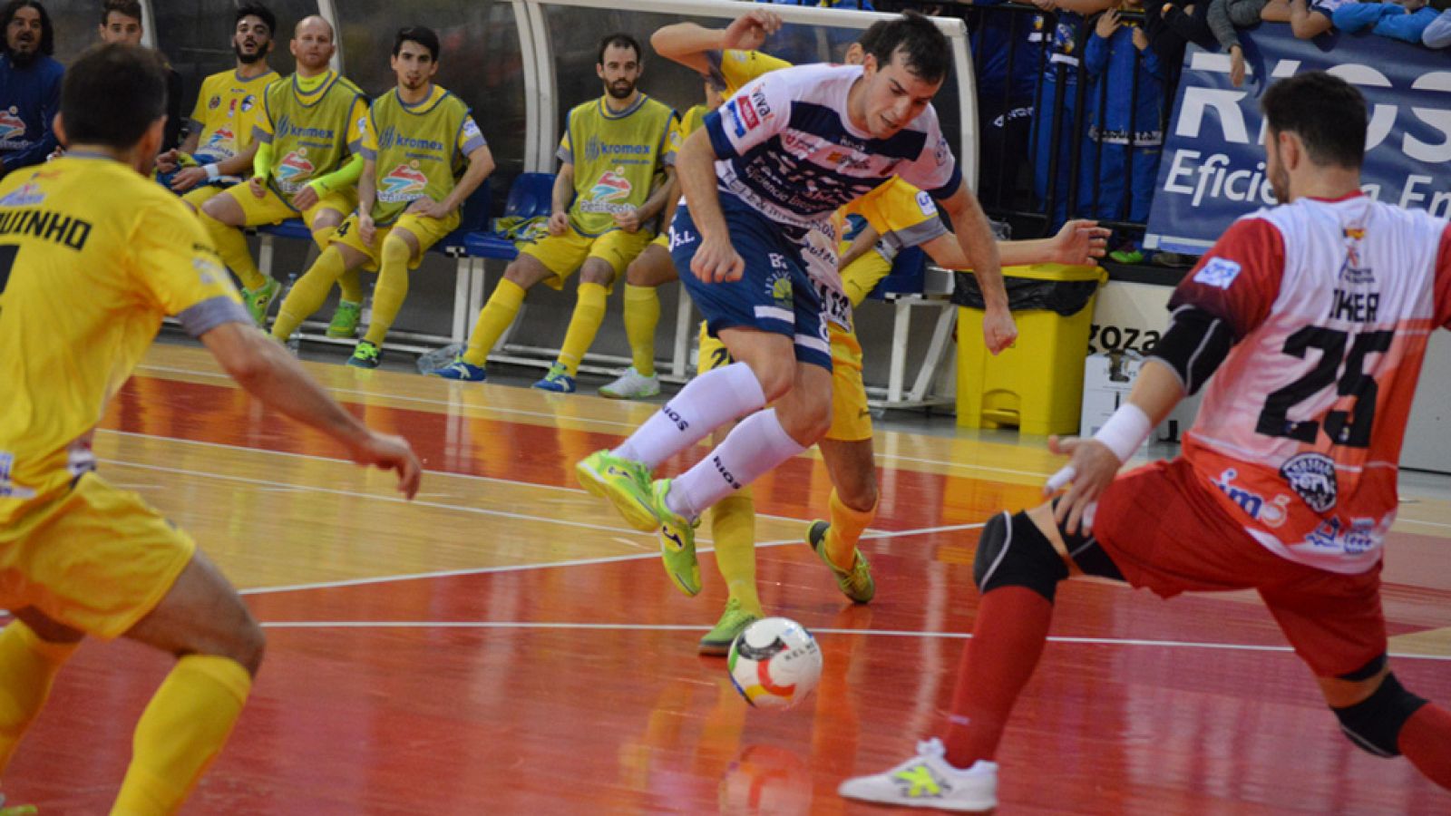 LNFS, jornada 9: Ríos Renovables Zaragoza 3-5 Peñíscola RehabMedic.Resumen | Ver