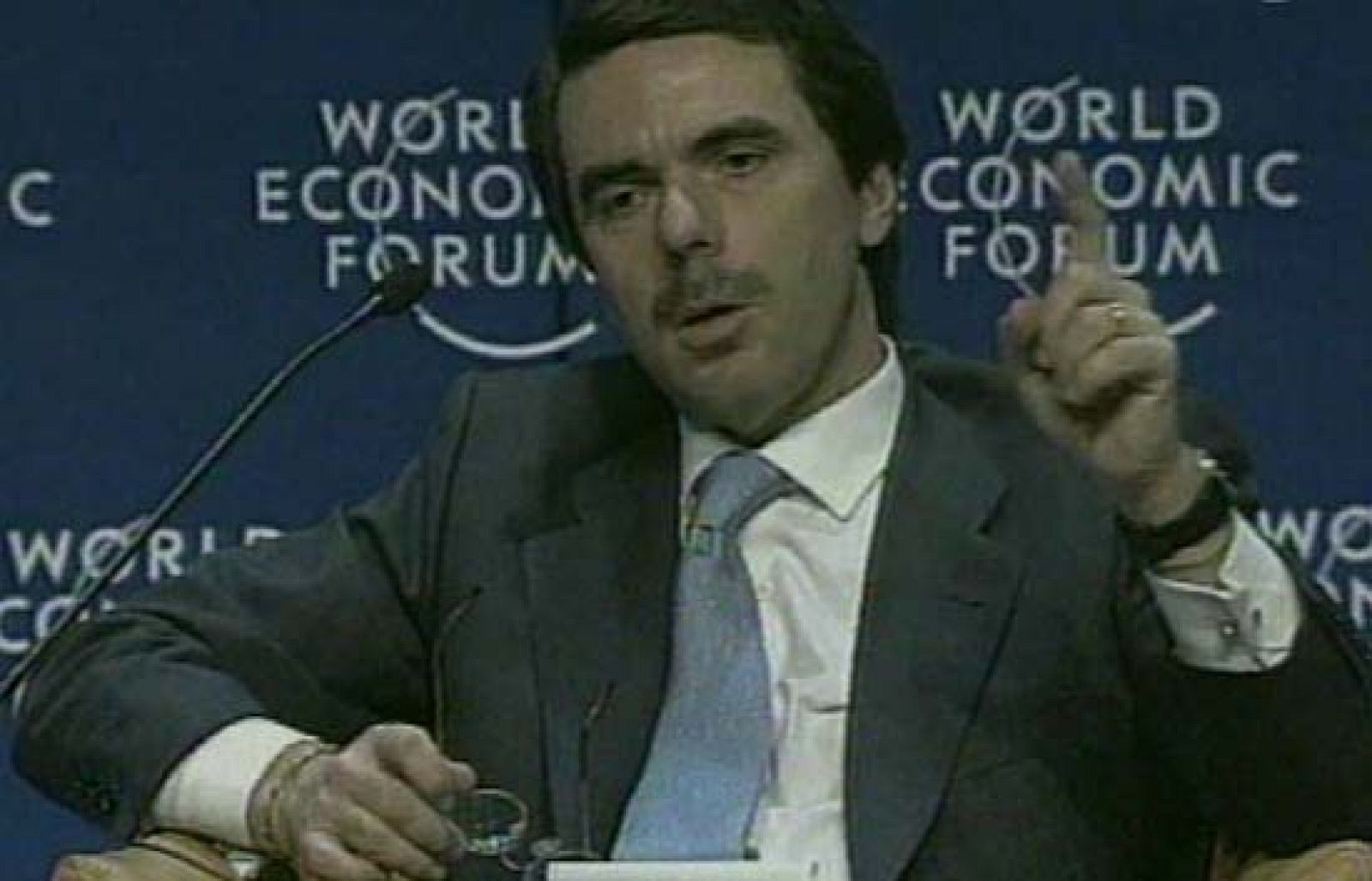 La cumbre de Davos de 2000 - Fue noticia en el Archivo de RTVE | Ver