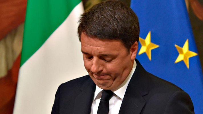Telediario 1 - Matteo Renzi dimite como primer ministro de Italia tras el rechazo en referéndum a su reforma constitucional