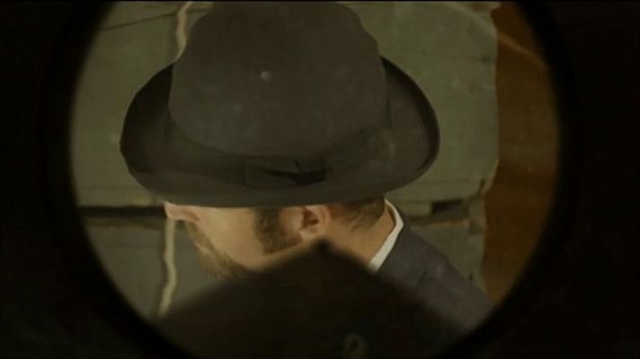 Víctor Ros - Víctor descubre una verdad que le pone en serio peligro