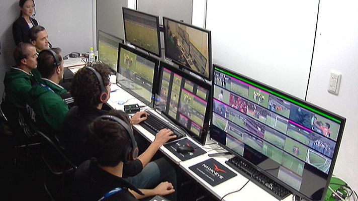Telediario 1 - El vídeo como ayuda al arbitraje