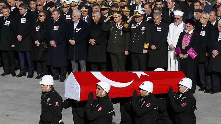 Telediario 1 - Telediario - 15 horas - 11/12/16