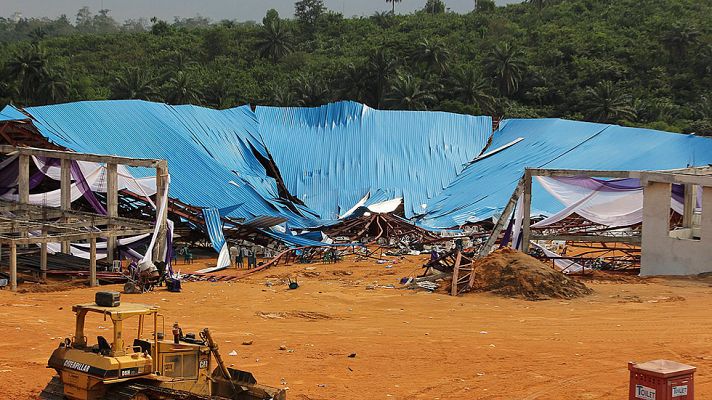 Informativo 24h - Decenas de víctimas en una iglesia de Nigeria