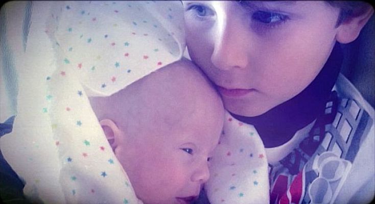 Universo UNED - Nacer y ser padres antes de tiempo: una aventura en compañía