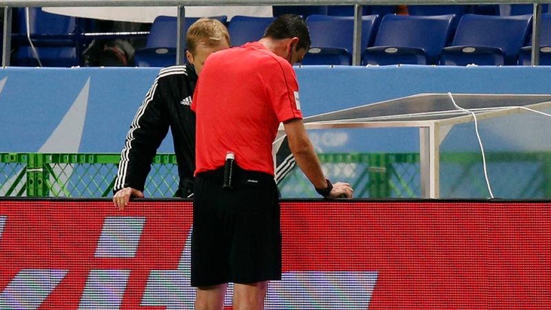 Mundial de Clubes 2016. Primer penalti se�alado por revisi�n de v�deo | Ver